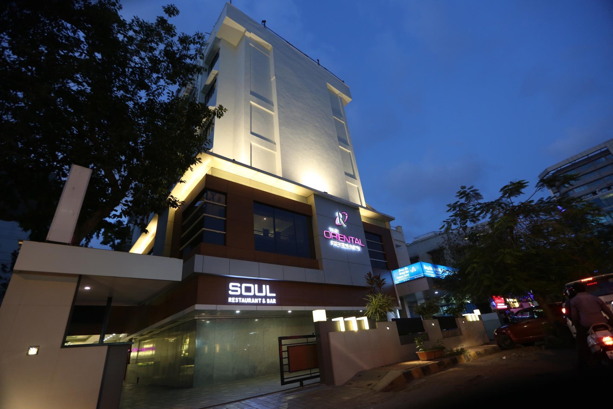 The Oriental Residency Hotel Mumbai Exterior photo