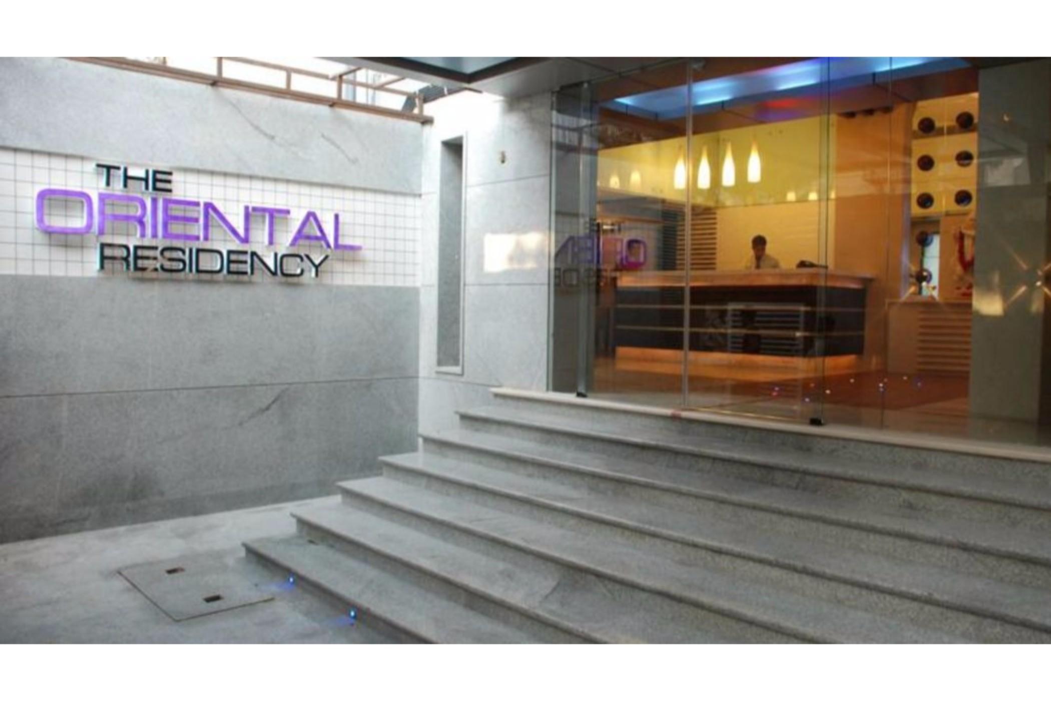 The Oriental Residency Hotel Mumbai Exterior photo